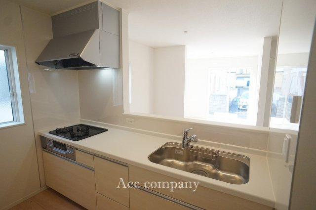 【キッチン】 | 東大阪市稲田本町1丁目　【4号棟/全5棟】 | 【システムキッチン☆3口ガスコンロ☆】