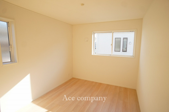 【子供部屋】 | 東大阪市稲田本町1丁目　【4号棟/全5棟】 | 【2階：洋室6帖】