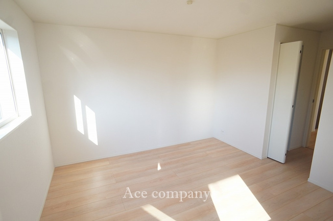 【寝室】 | 東大阪市稲田本町1丁目　【4号棟/全5棟】 | 【2階：洋室7.7帖】ウォークインクローゼット完備です♪