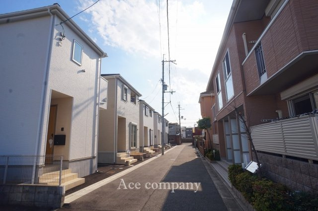 【前面道路含む現地写真】 | 東大阪市稲田本町1丁目　【4号棟/全5棟】 | 【前面道路：幅員約4.1ｍ～4.2ｍ】