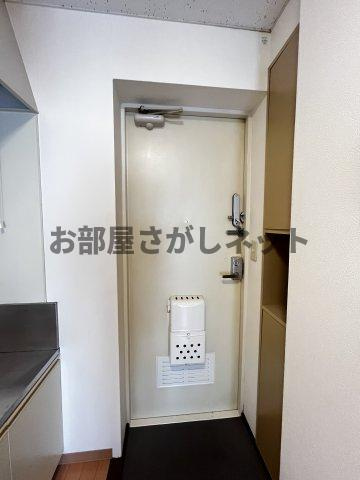 ウィンドテラス南行徳の玄関