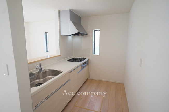 【キッチン】 | 八尾市新家町2丁目　【2号棟/全3棟】 | キッチンスペースに床下収納付きです♪