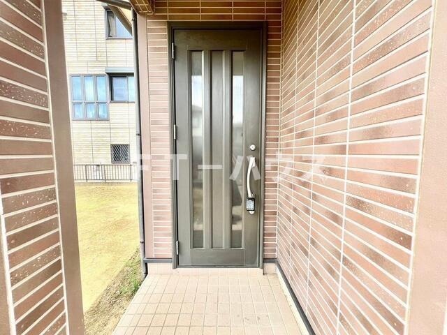 土井貸家（武石）のエントランス