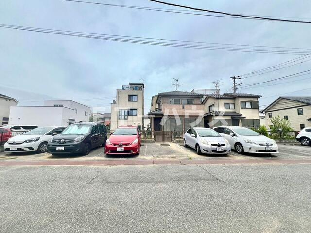 土井貸家（武石）の駐車場