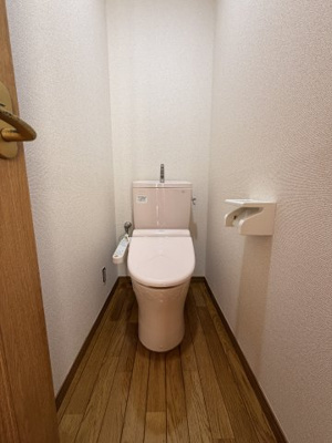 【トイレ】 | 安行領根岸　貸戸建 | シンプルで使いやすいトイレです