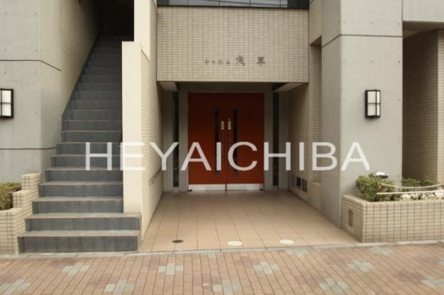 キャルム浅草のエントランス