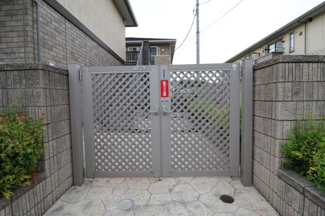 ヴェルドミールＢのエントランス