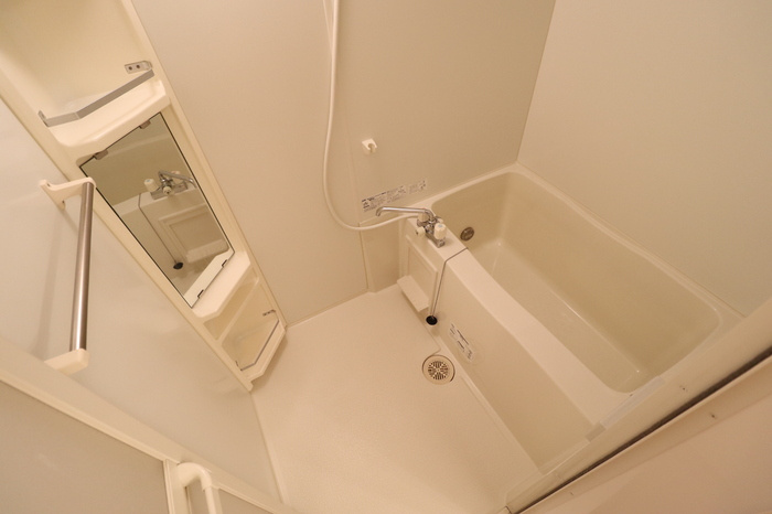 ヴェルドミールＢの浴室