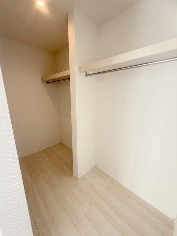 三郷市後谷　新築戸建　全1棟の収納|季節物の大物家電の収納にも便利なウォークインクローゼット完備