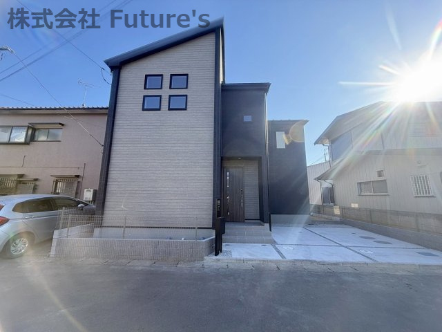 三郷市後谷　新築戸建　全1棟の外観|ららぽーと、IKEA、コストコまで車で5分！商業施設が近く休日も充実