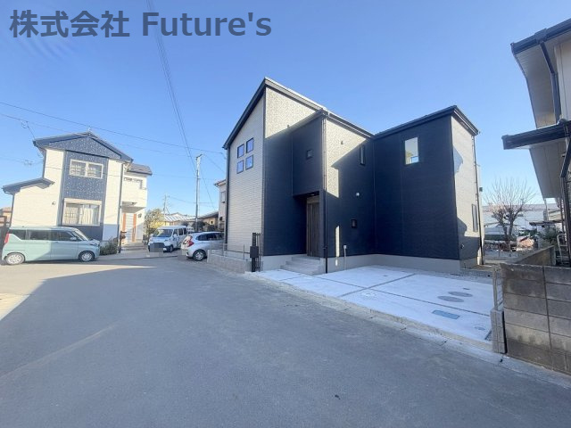 三郷市後谷　新築戸建　全1棟の前面道路含む現地写真|前面道路含む現地写真です。