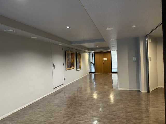 川崎市麻生区栗平２丁目の賃貸マンションのロビー