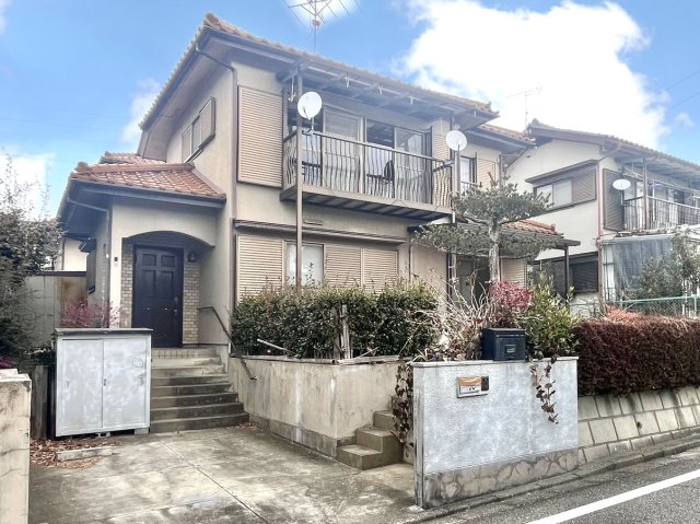 【中古戸建】高崎市吉井町南陽台1丁目の外観|■外観｜シンプルで洗練されたデザインは住まう人の色に染まり、個性を映し出します♪本日見学可能(*＾＾*)