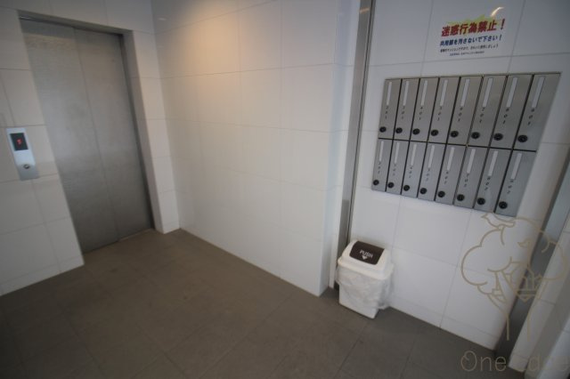 スペランツァ十三東のロビー