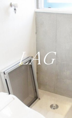 【設備】 | レガーロ上馬 | 室内洗濯機置き場です。