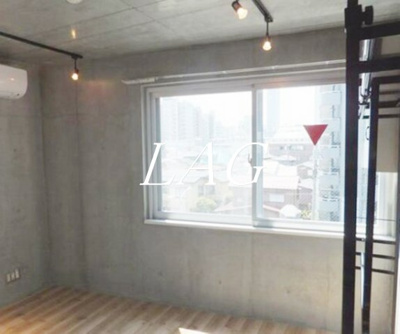 【居間・リビング】 | レガーロ上馬 | 洋室のお部屋です。