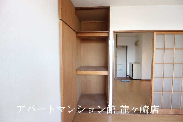 エルディム西Ａの収納