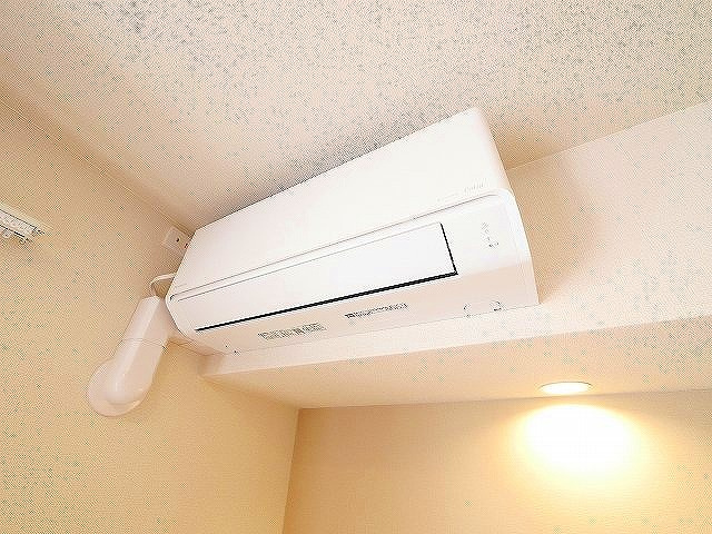 シャーメゾン　オークルート奈良の設備|エアコンです。
