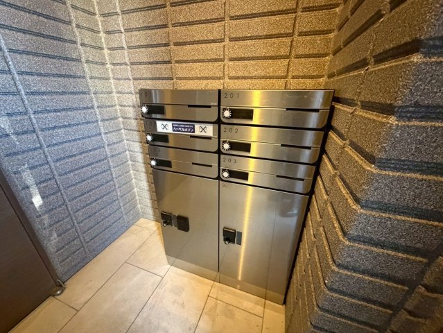 コモドイル世田谷のその他共用部分|宅配ＢＯＸございます