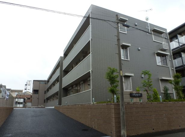 川口市青木４丁目のハイツ