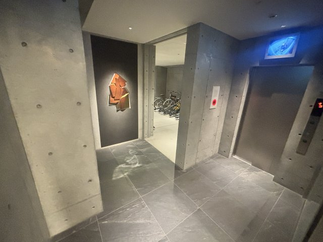 ZONNA神戸磯上通のロビー