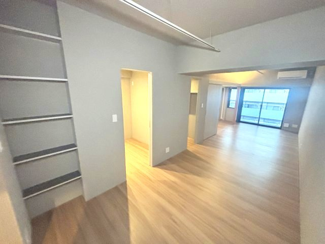 ZONNA神戸磯上通の居間・リビング