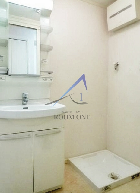 レジデンスＨＡＲＵの洗面所|独立洗面台です。