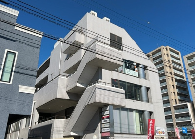 【外観】 | エステート中町 | 最寄り駅が近いなどの交通アクセスが良い土地だと暮らしやすいですよね。通勤・通学の観点から土地を選ぶことも大切です！自身や家族のライフワークからあったの物件を探しましょう！当社営業がお力になります！