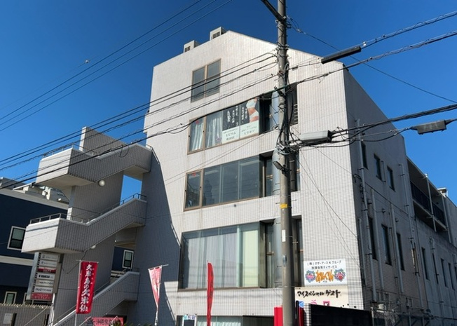 【外観】 | エステート中町 | 土地購入を検討されている場合、境界杭がない状態で購入してしまうと境界確定測量をする必要があり、費用がかかります。購入の前に、売主、隣土地所有者立ち合いのもと境界を確定し境界杭を設置するのがベストです。