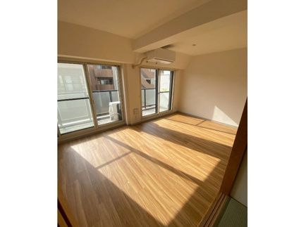 【居間・リビング】 | メゾンドール錦糸町ツイン | ゆったり過ごせる居間です