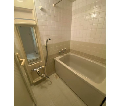 【浴室】 | メゾンドール錦糸町ツイン | コンパクトで使いやすいお風呂です