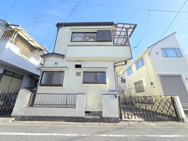 青梅市河辺町６丁目　リフォーム再生住宅の外観