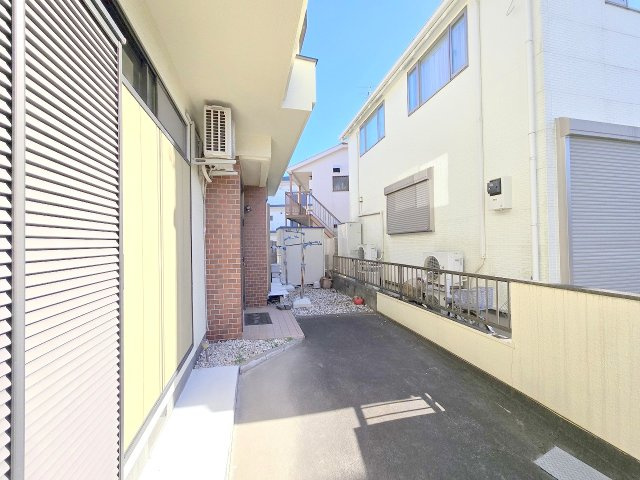 青梅市河辺町６丁目　リフォーム再生住宅の駐車場