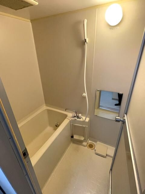 エムハイツ高野台Ⅰの浴室