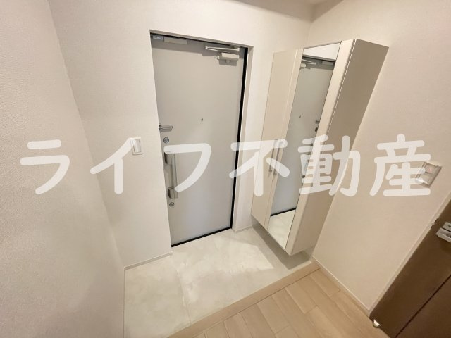 G-SQUAREの玄関|明るい玄関です