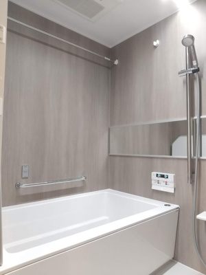 【浴室】 | ジョイナス天神タワー | 清潔感溢れるバスルーム☆
浴室乾燥システムなど嬉しい機能が充実♪日々の疲れを癒します☆