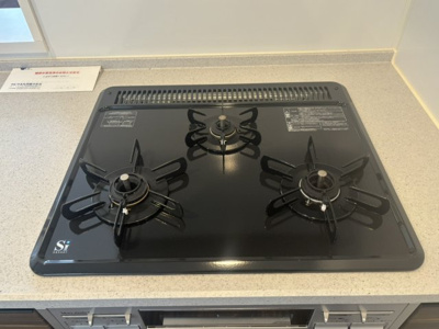 【キッチン】 | エンクレストベイサイド通り | 3口コンロなので効率よく料理できます☆