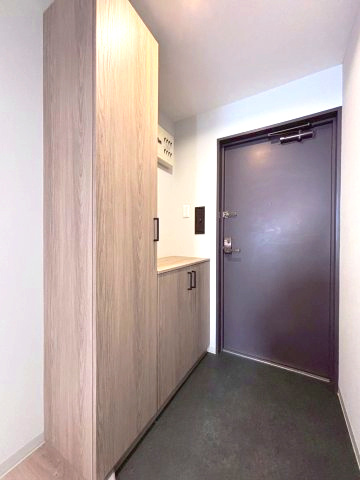 アルファグランデ北10条の玄関