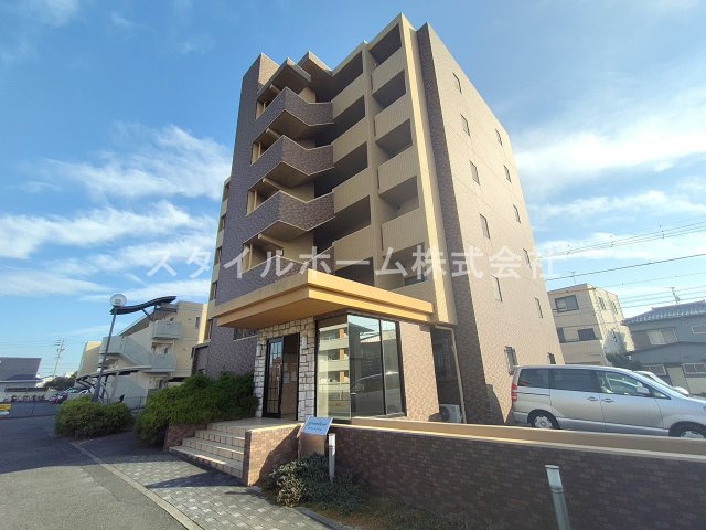 グランドゥールの外観