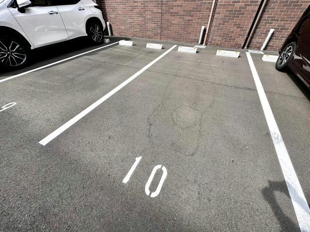 ワコーレ姫路城巽ガーデンズの駐車場