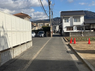 【前面道路含む現地写真】 | 安佐南区川内2丁目全3区画　4180万円～
