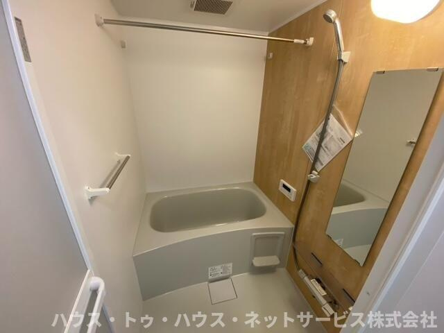 ミア流山の浴室