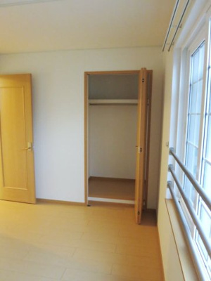 【内装】 | プリムローズ | 内装は落ち着いています