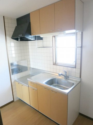 【キッチン】 | フラワー・アカガワ | コンパクトなキッチンで掃除もラクラク