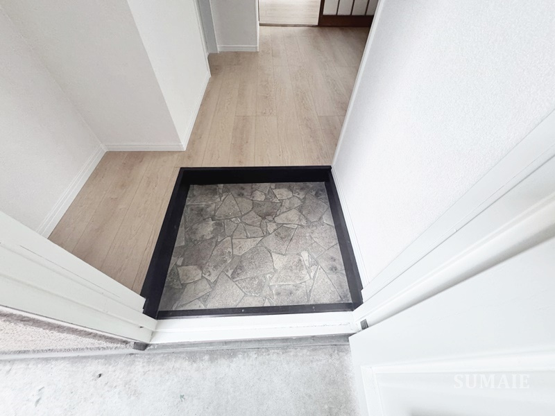 イーストハウスⅠの玄関|玄関です