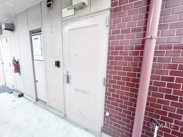 イーストハウスⅠのロビー|玄関です