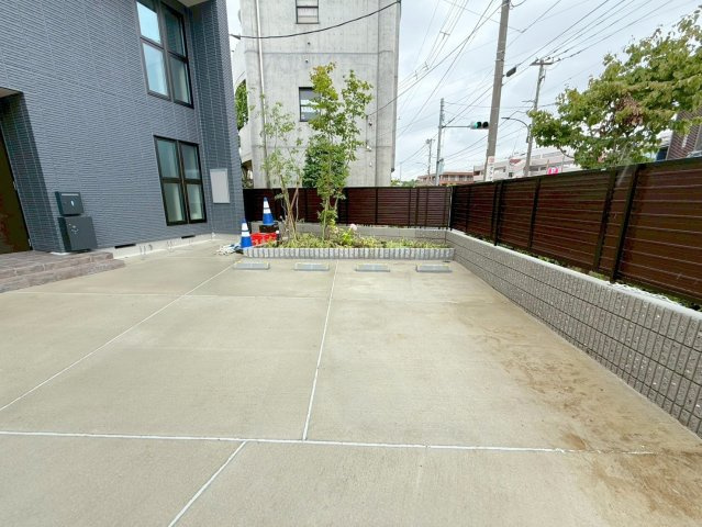 ルフロワディールの駐車場