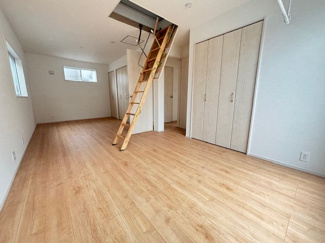 【洋室】 | 安佐南区川内4丁目　限定1棟 | 広々11.6帖♪