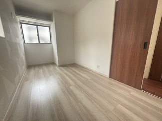 【洋室】 | 安佐南区上安2（AL上安駅）全3棟　NO2 | 2階　洋室×4　収納付きでお部屋がスッキリ広く使えます。