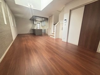 【キッチン】 | 安佐南区上安2（AL上安駅）全3棟　NO2 | 20.13帖リビング☆対面式のキッチンでリビングが見渡せるので、お子様やご家族の様子が見えて安心です♪